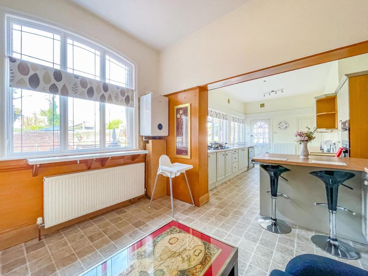 *Re9Bc* For Your Most Relaxed & Cosy Stay + Free Parking + Free Fast Wifi * Leeds  Exterior photo