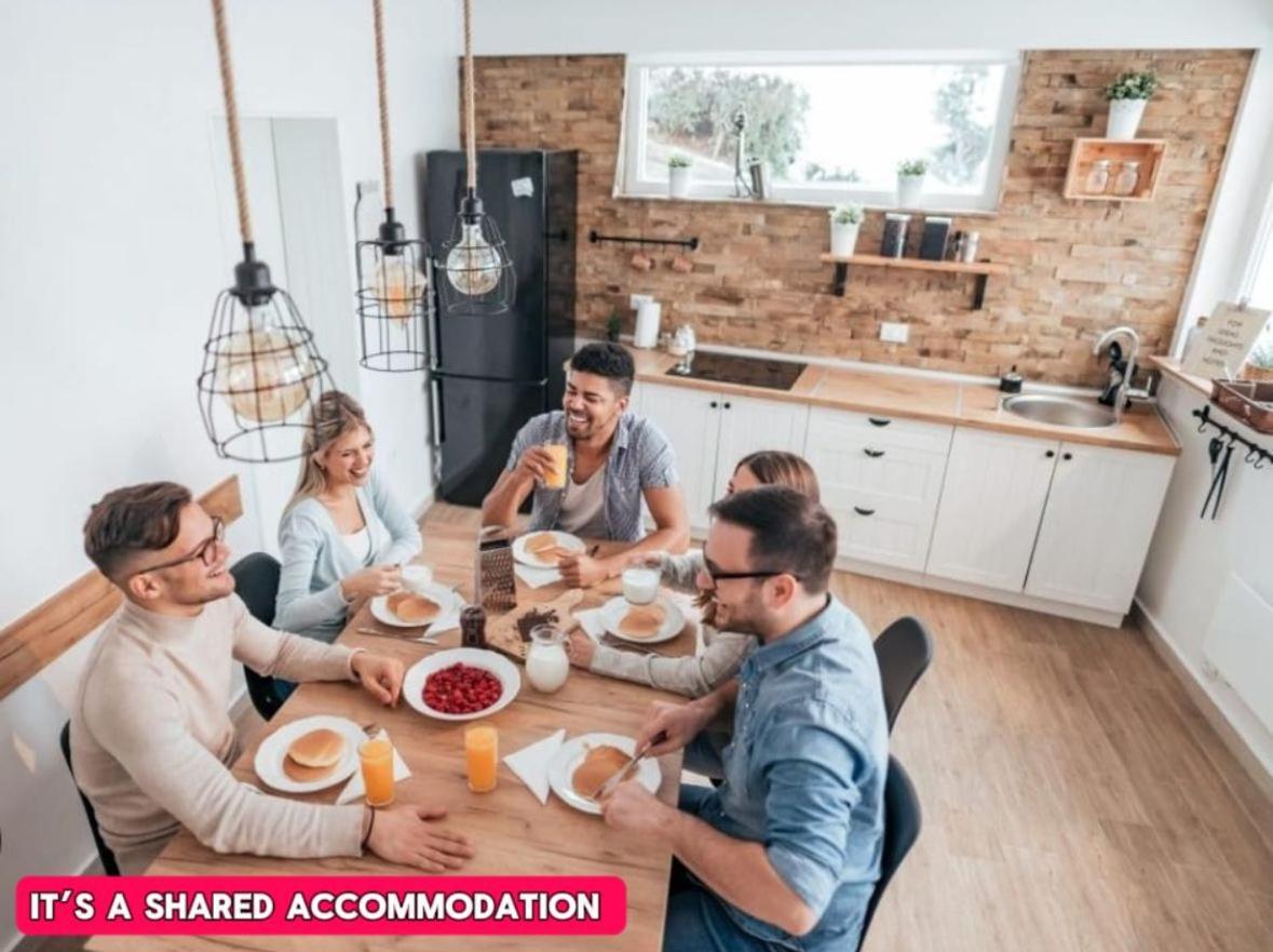 *Re9Bc* For Your Most Relaxed & Cosy Stay + Free Parking + Free Fast Wifi * Leeds  Exterior photo